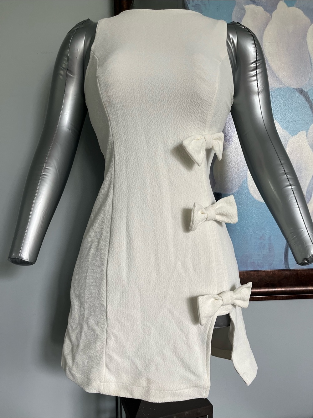 Girl White Bow-Accent Sleeveless Dress